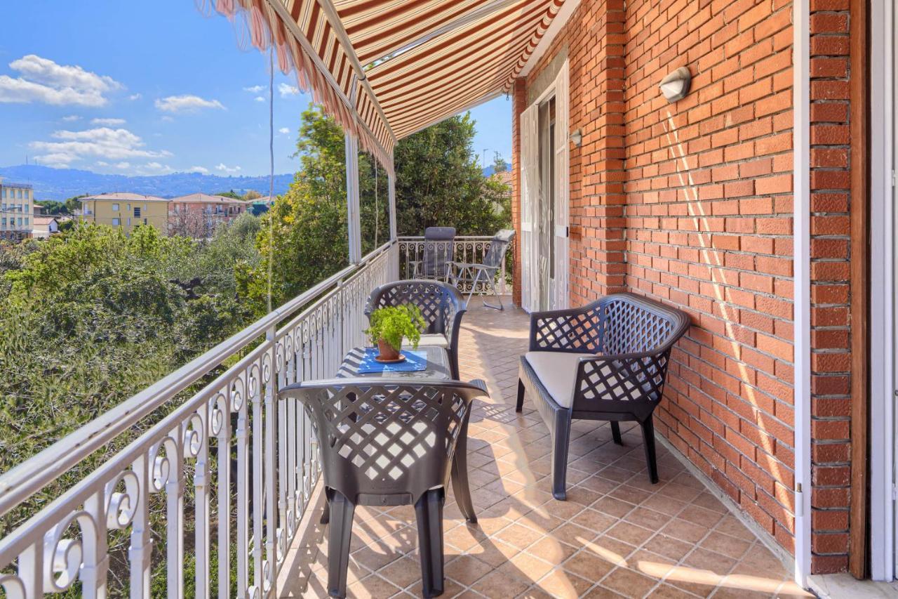 Villa La Rodina Ντιάνο Μαρίνα Εξωτερικό φωτογραφία